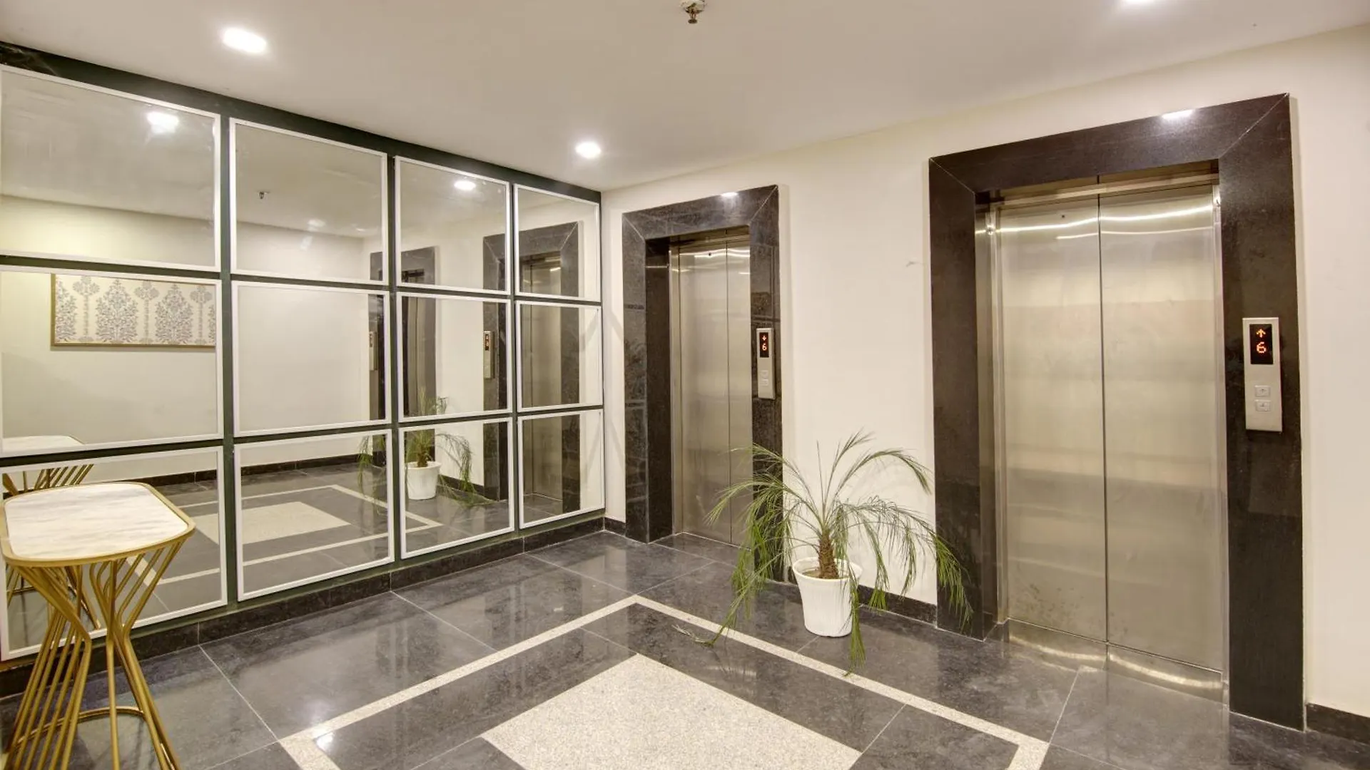 Saltstayz Premier - Golf Course Extension Road Gurgaon Hotel