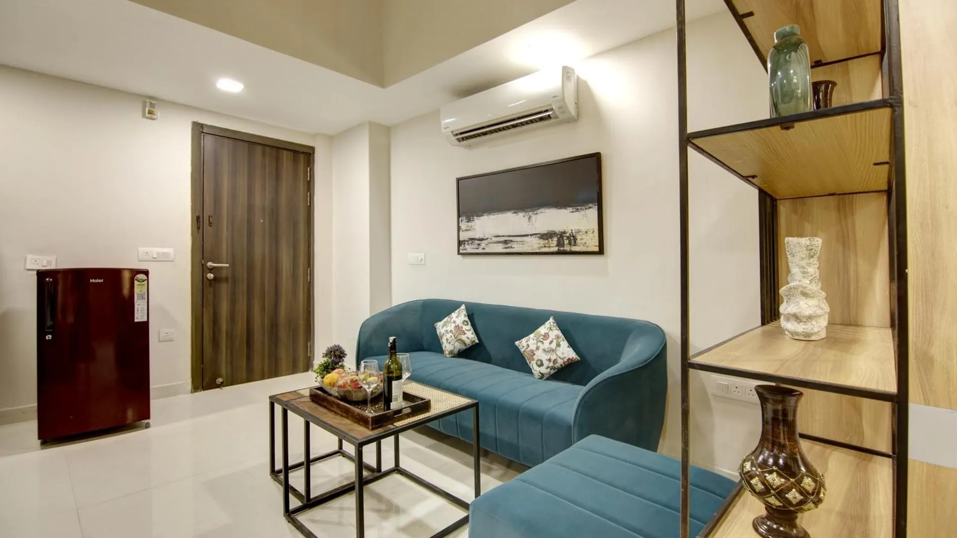 Saltstayz Premier - Golf Course Extension Road Gurgaon Hotel