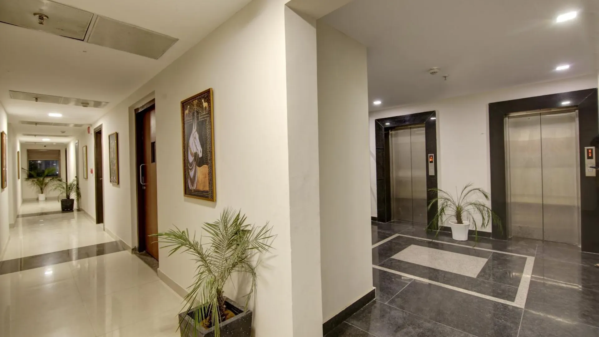 Saltstayz Premier - Golf Course Extension Road Gurgaon
